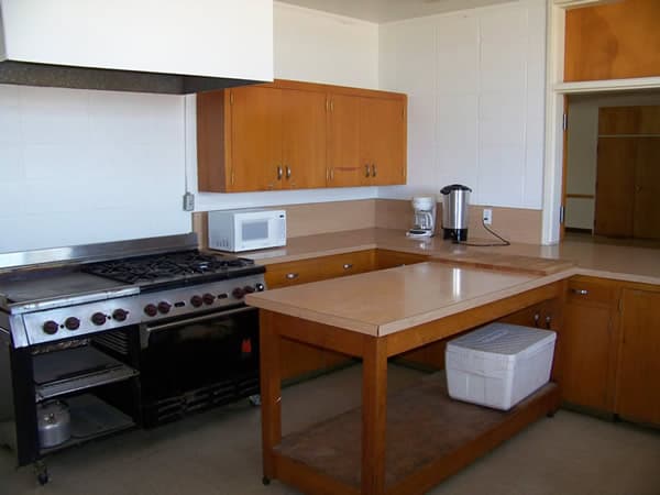Hall kitchen